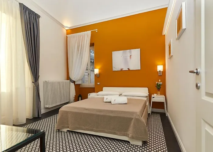 فندق مبيت وإفطار Donna Teresa 4*