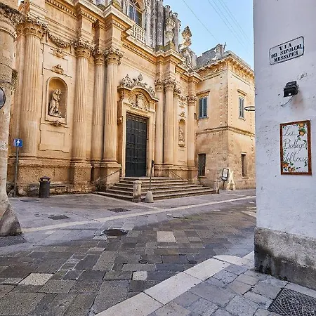 Donna Teresa Lecce