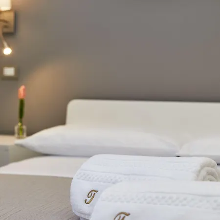 Donna Teresa Bed and Breakfast Λέτσε